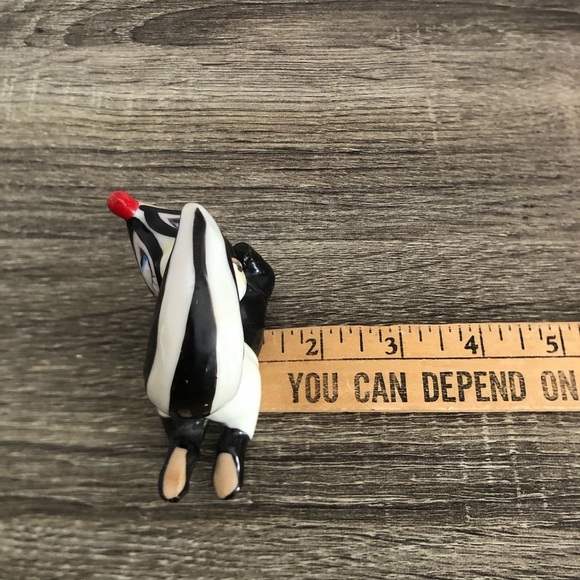 Vtg Japan Anthropomorphic Skunk Figurine - Picture 8 of 11